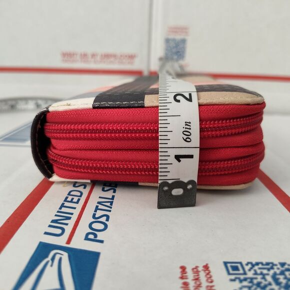 Plaid Multicolor Women's Vegan Leather Wallet With Red Zipper Closure - Picture 8 of 12